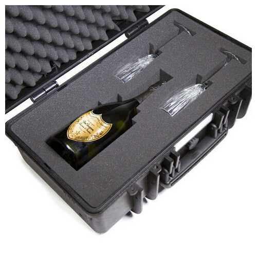 Waterproof protective hard case 20.28L